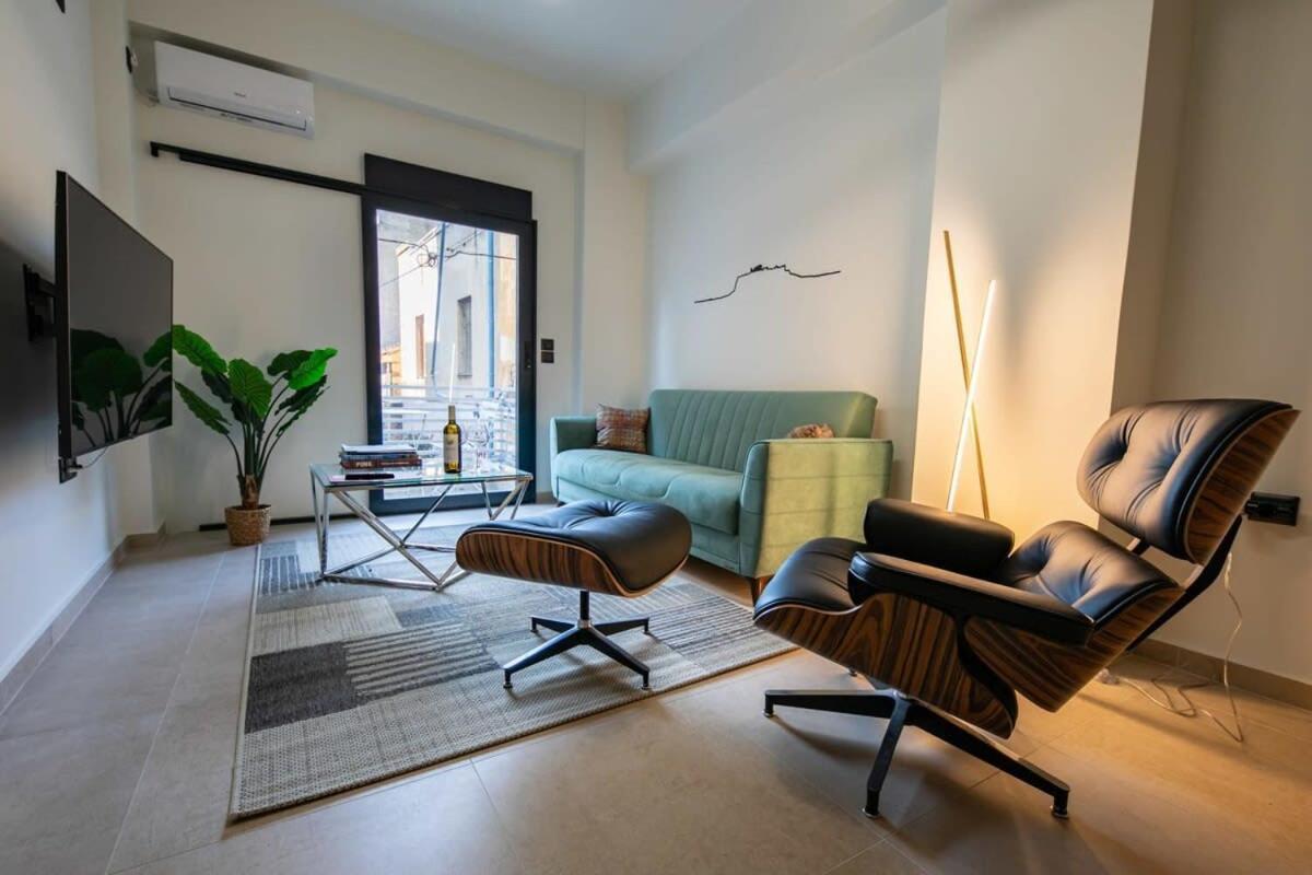 Beautiful Elegant Apartment Next To Monastiraki 아테네 외부 사진