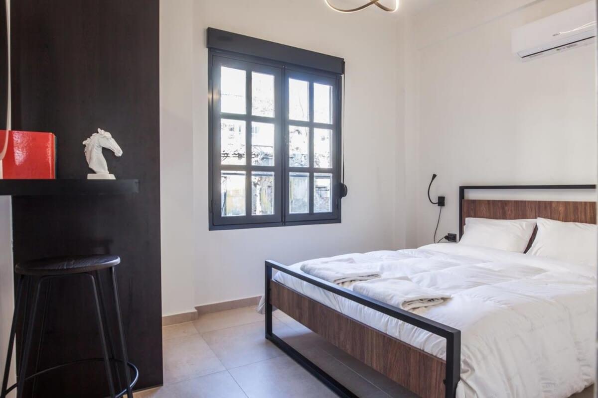 Beautiful Elegant Apartment Next To Monastiraki 아테네 외부 사진