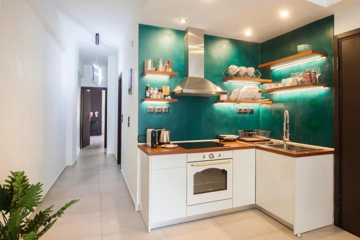 Beautiful Elegant Apartment Next To Monastiraki 아테네 외부 사진